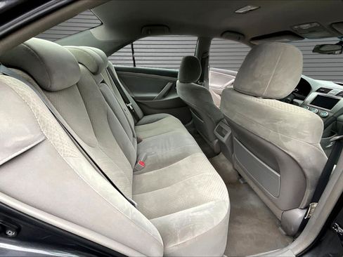 Used 2009 Toyota Camry LE FWD image 24