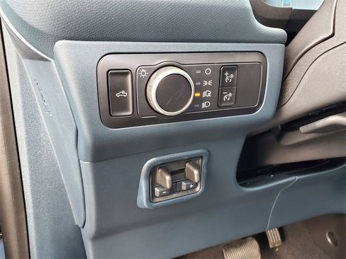 New 2025 Ford Maverick XLT w/ XLT Luxury Package image 9