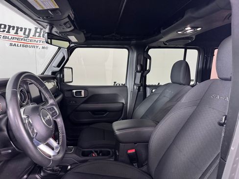 Used 2021 Jeep Wrangler Unlimited Sahara AWD/4WD image 15
