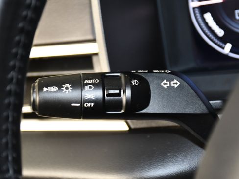 Used 2025 Mitsubishi Outlander SE AWD/4WD image 22