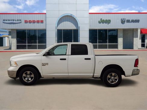Used 2023 RAM 1500 Classic SLT w/ Electronics Group AWD/4WD image 3