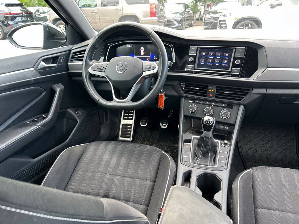 Certified 2024 Volkswagen Jetta Sport FWD image 9