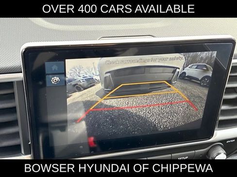 New 2026 Hyundai Venue SE image 9