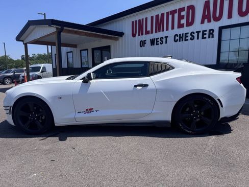 Used 2017 Chevrolet Camaro LT w/ Technology Package RWD image 8