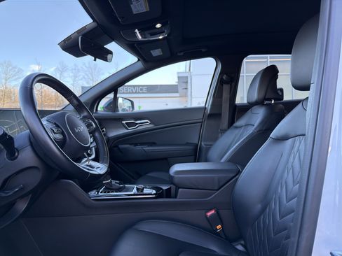 Certified 2023 Kia Sportage X-Line w/ X-Line Premium Package image 12