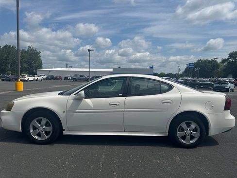 Used 2007 Pontiac Grand Prix w/ Preferred Package FWD image 6