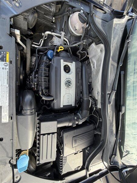 Used 2015 Volkswagen Tiguan SEL FWD image 11