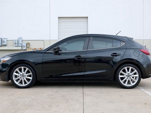 Used 2017 MAZDA MAZDA3 Touring image 15