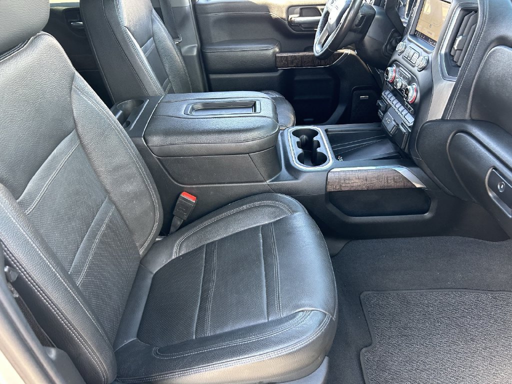 Used 2021 GMC Sierra 3500 Denali w/ Technology Package AWD/4WD image 11