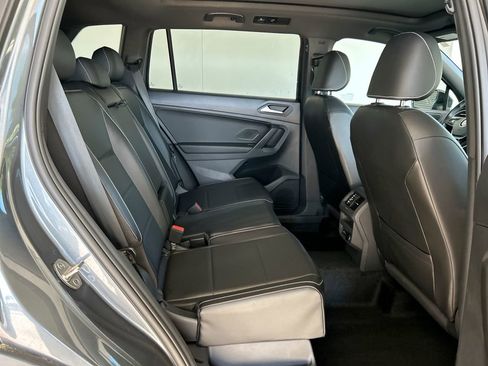 Certified 2021 Volkswagen Tiguan SE R-Line image 37