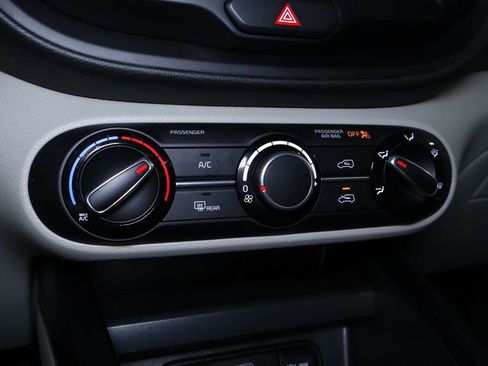 Used 2023 Kia Soul LX w/ Option Group 015 image 26