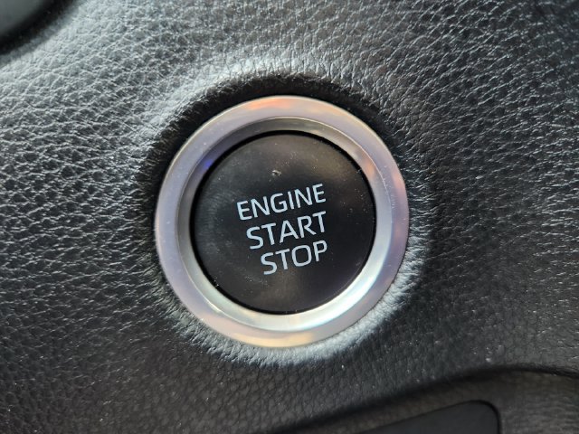 Used 2022 Toyota Tundra SR5 AWD/4WD image 8