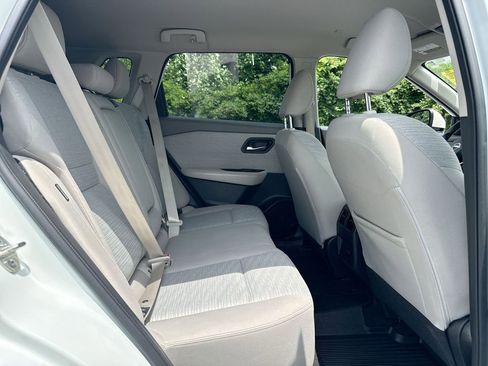 Used 2023 Nissan Rogue SV FWD image 21
