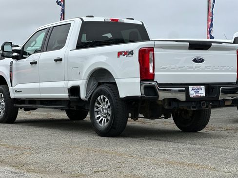 Used 2024 Ford F250 XLT w/ FX4 Off-Road Package AWD/4WD image 3