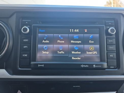 Used 2019 Toyota Tacoma SR5 w/ SR5 Appearance Package (SM) image 28