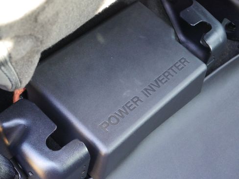 Certified 2022 Ford F150 XLT w/ Equipment Group 302A High image 31