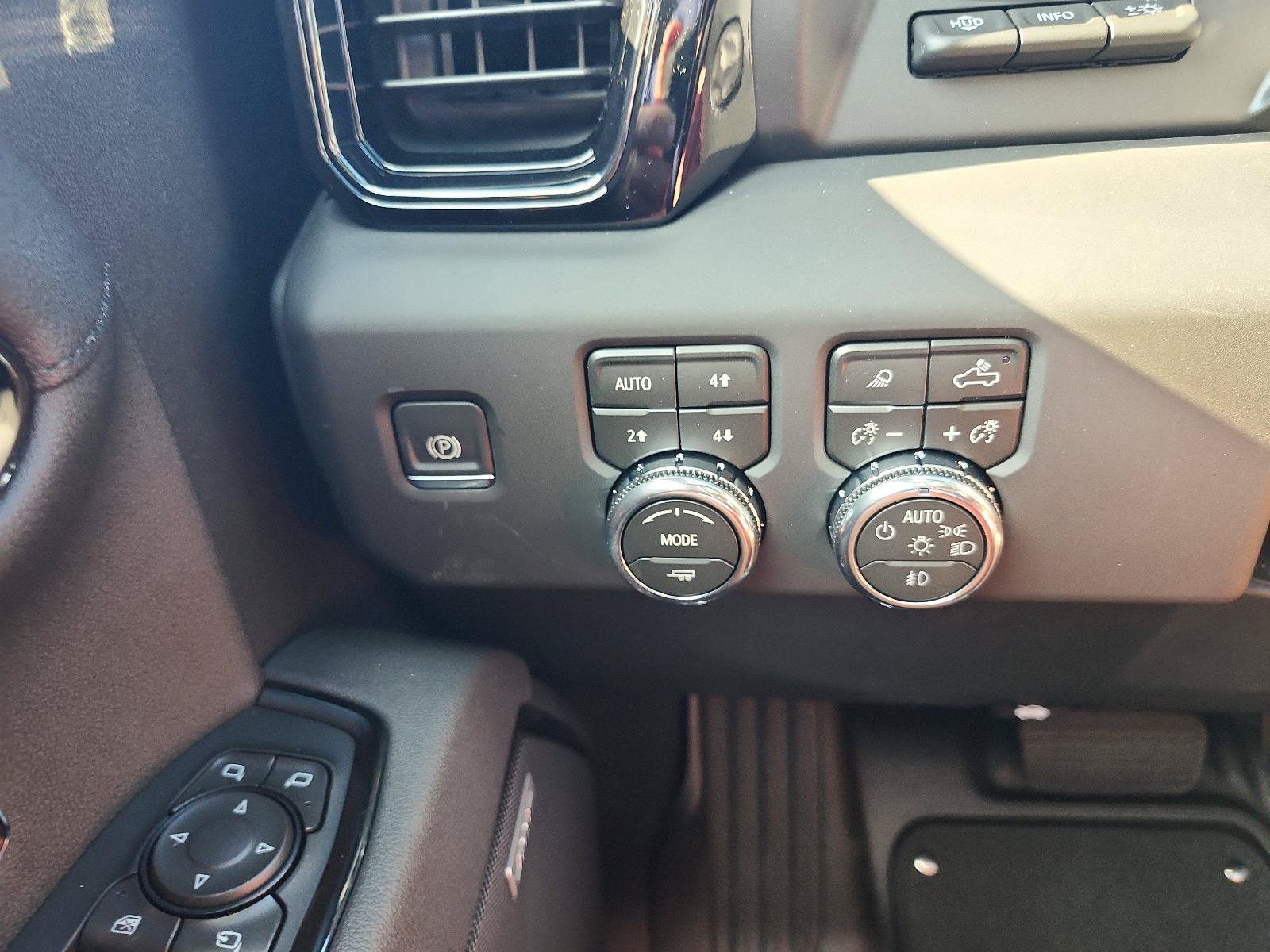 New 2026 GMC Sierra 1500 AT4 w/ AT4 Premium Package AWD/4WD image 21