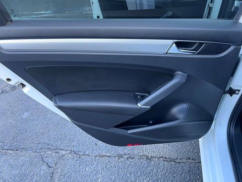 Used 2019 Volkswagen Passat 2.0T Wolfsburg w/ Wheels & Sunroof Package image 19