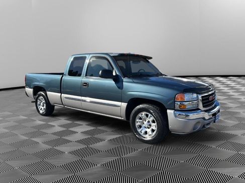 Used 2006 GMC Sierra 1500 SLE w/ Light Duty Power Package image 2