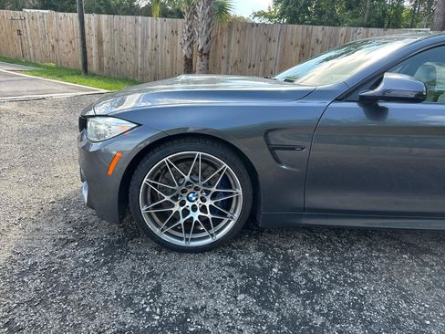 Used 2017 BMW M4 Coupe RWD image 5