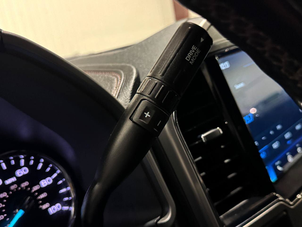Used 2022 Ford F450 Platinum w/ FX4 Off-Road Package AWD/4WD image 24