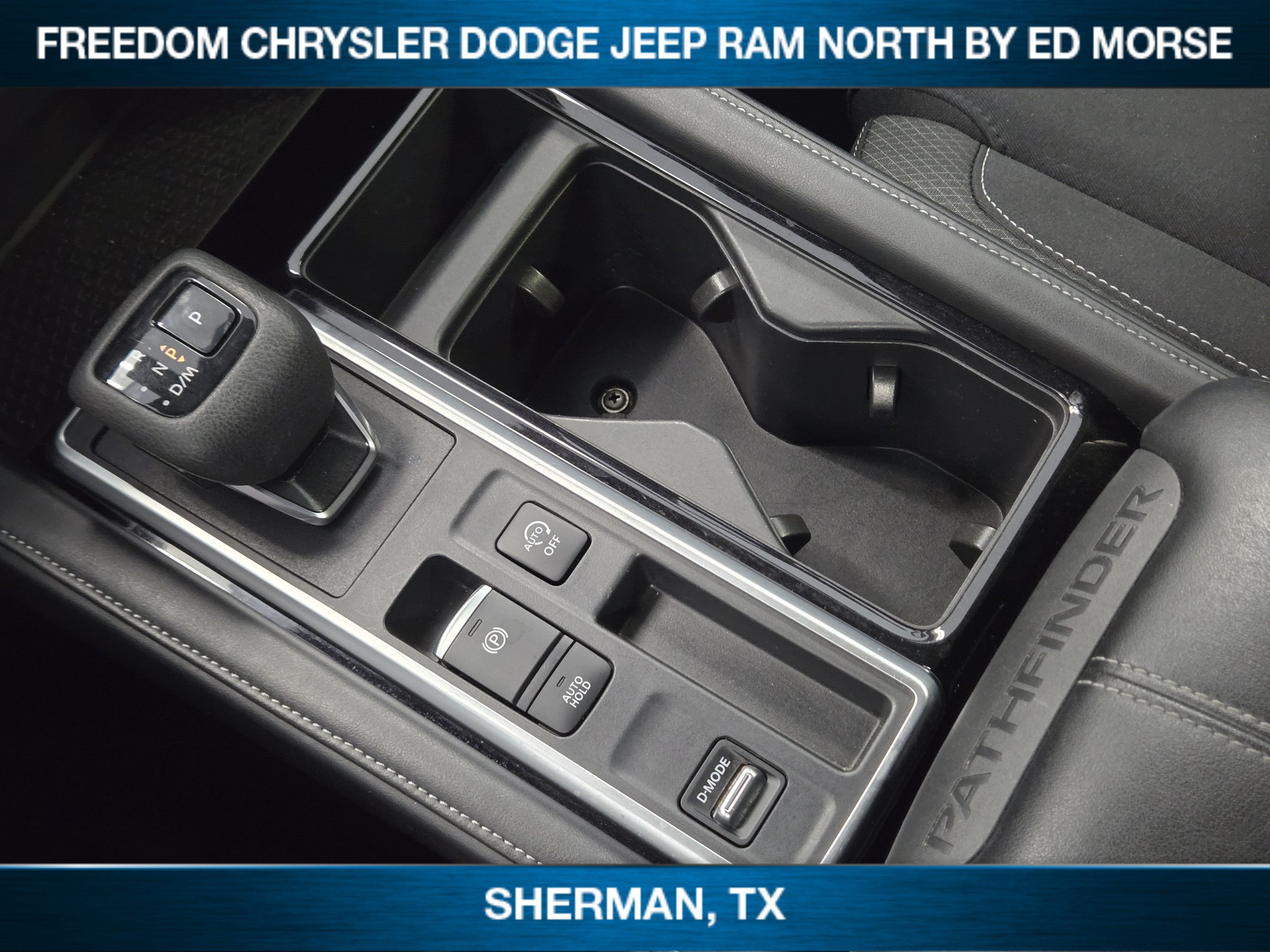 Used 2025 Nissan Pathfinder SV FWD image 14