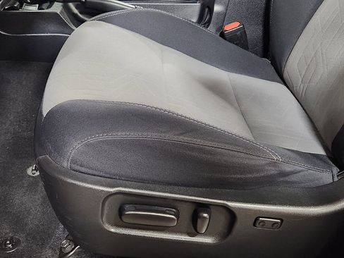 Used 2020 Toyota Tacoma TRD Sport w/ Technology Package image 44