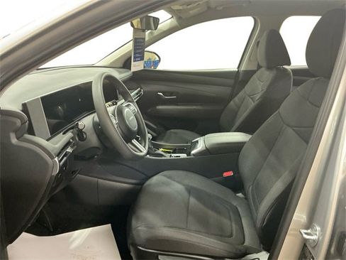 Certified 2026 Hyundai Tucson SE image 9
