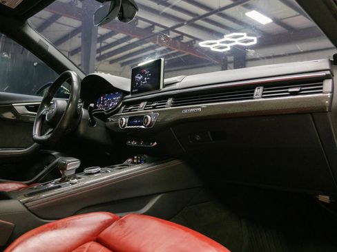 Used 2019 Audi S4 Prestige w/ Prestige Package image 29