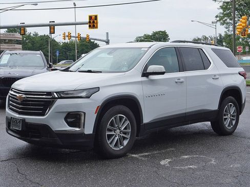 Used 2023 Chevrolet Traverse LT AWD/4WD image 8