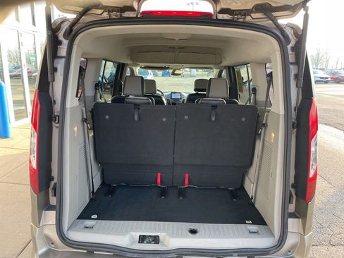 Used 2019 Ford Transit Connect XLT w/ XLT Premium Package image 17