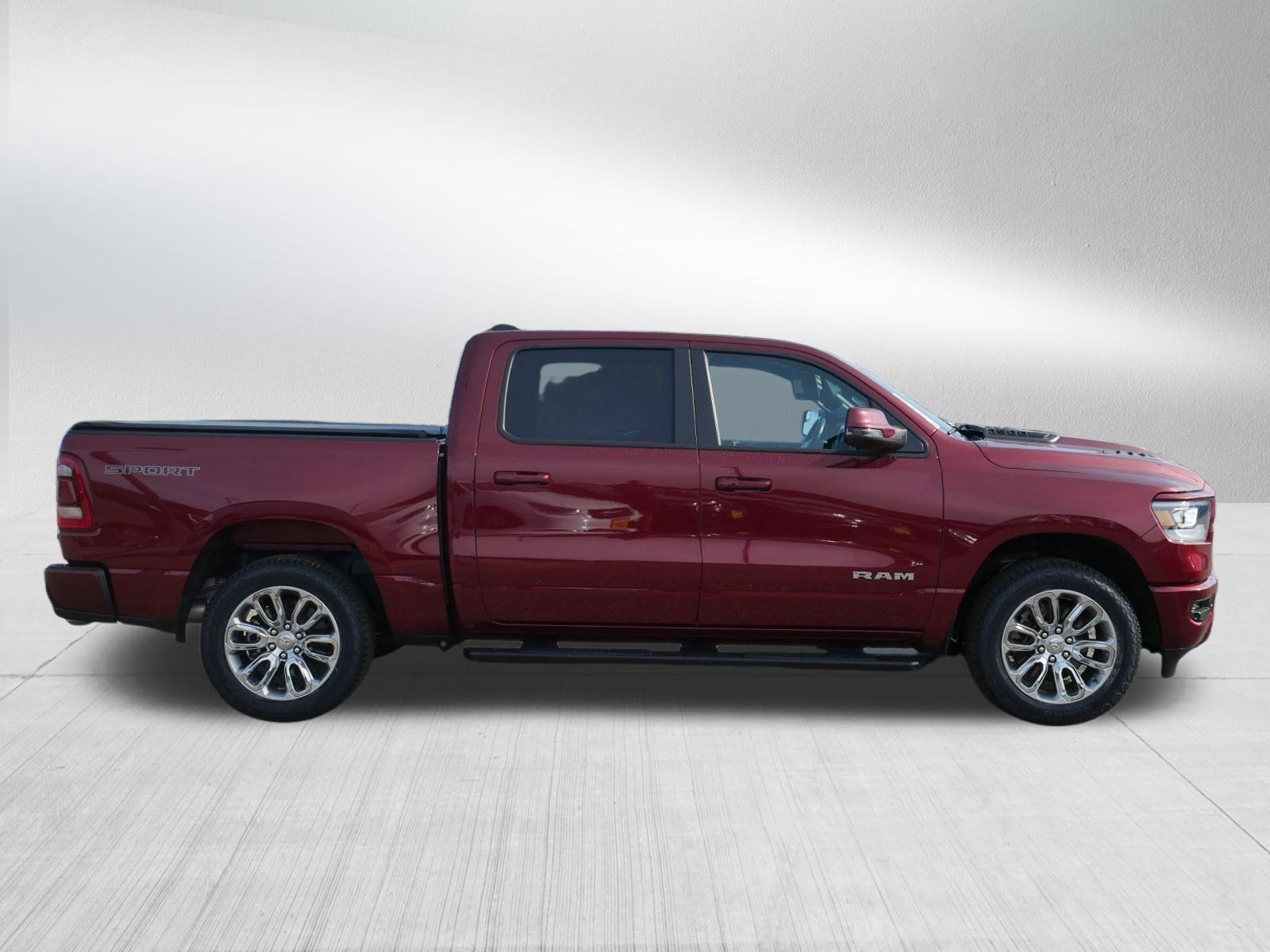 Used 2023 RAM 1500 Laramie AWD/4WD image 8