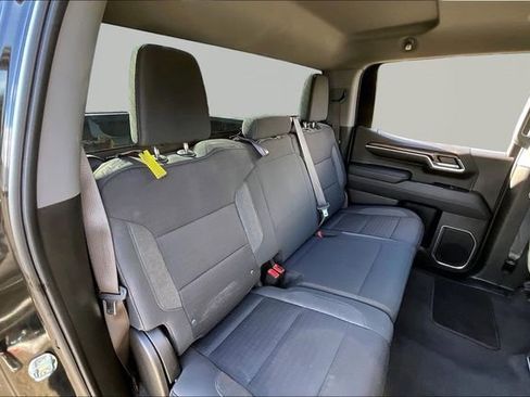 Used 2022 Chevrolet Silverado 1500 LT AWD/4WD image 17