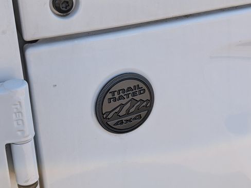 Used 2024 Jeep Wrangler Unlimited Sport AWD/4WD image 10