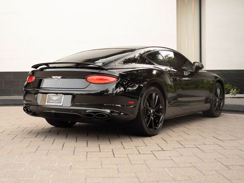 Used 2024 Bentley Continental GT AWD/4WD image 3