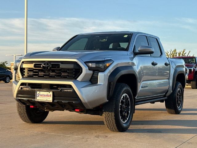Used 2024 Toyota Tacoma TRD Off-Road AWD/4WD image 3