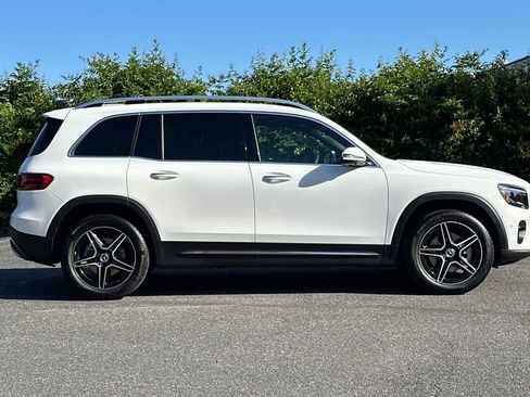 New 2026 Mercedes-Benz GLB 250 image 2