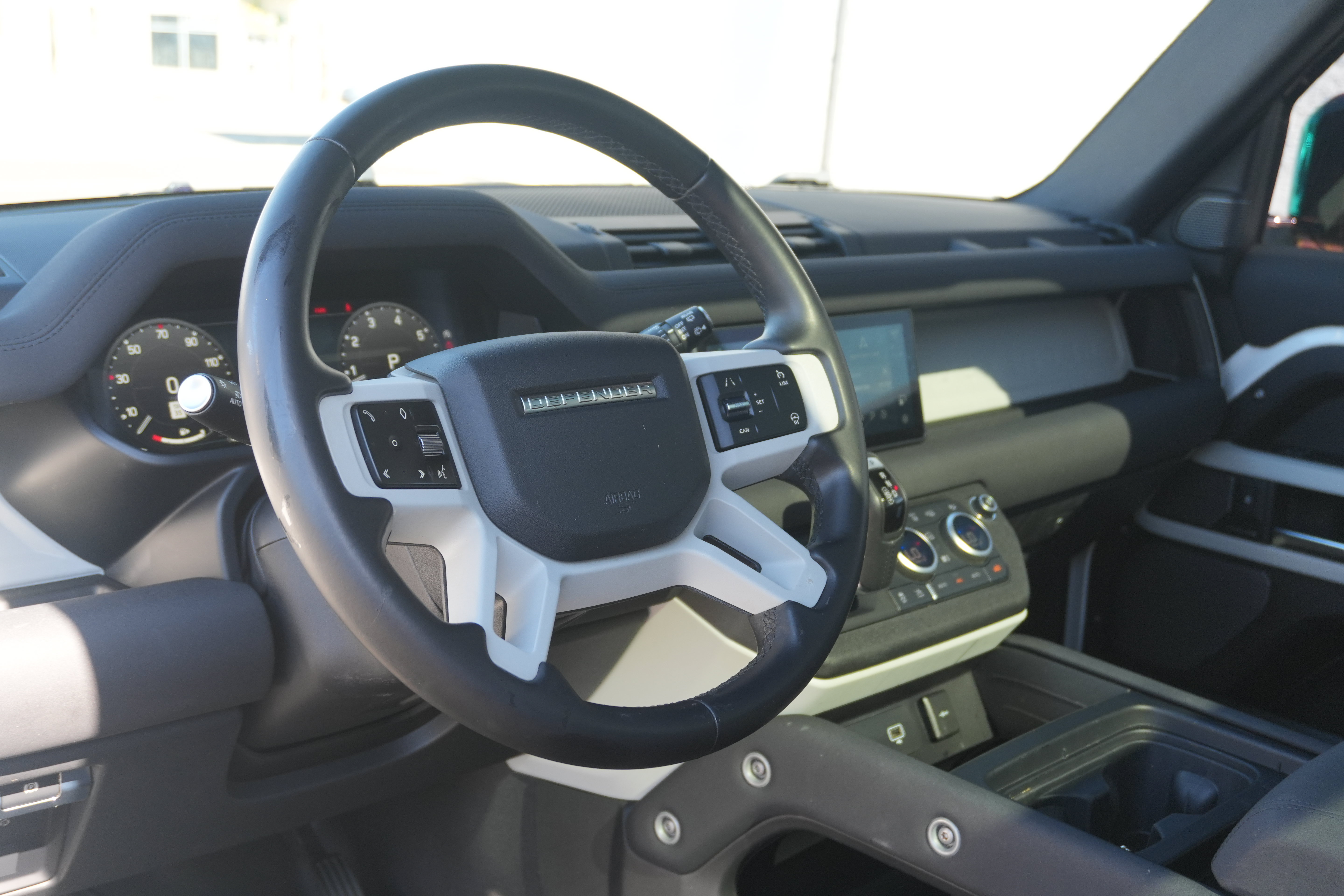 Used 2023 Land Rover Defender 90 S AWD/4WD image 34