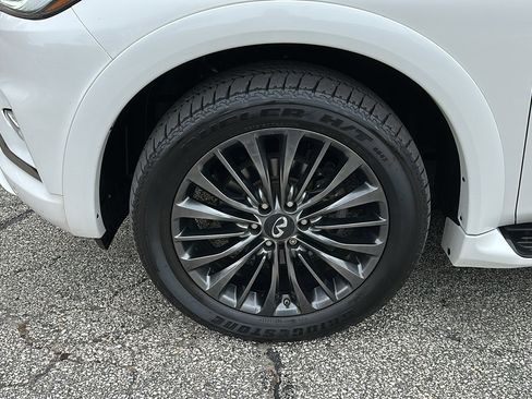 Used 2023 INFINITI QX80 Premium Select w/ Cargo Package image 9