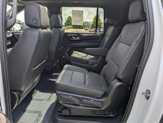 Used 2022 Chevrolet Suburban RST w/ Sport Performance Package AWD/4WD image 26