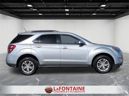 Certified 2017 Chevrolet Equinox LT w/ Convenience Package image 9