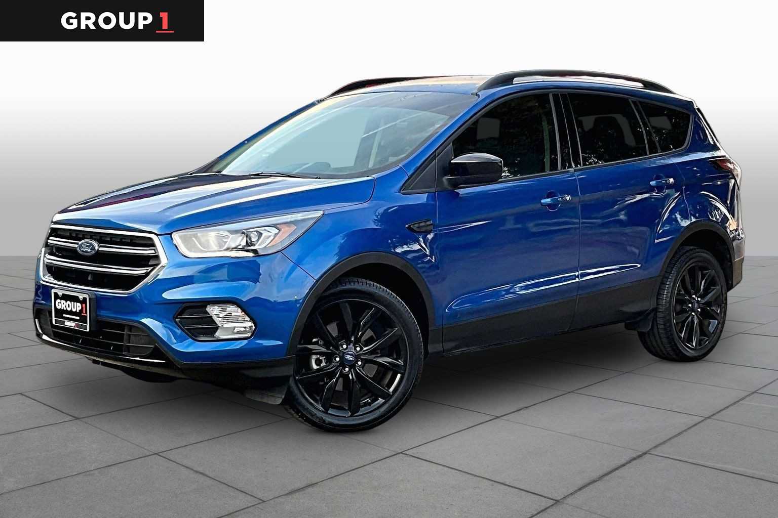 Used 2018 Ford Escape SE w/ SE Sport Appearance Package AWD/4WD image 1
