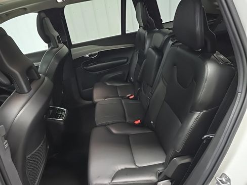 Used 2021 Volvo XC90 T5 Momentum w/ Protection Package AWD/4WD image 31