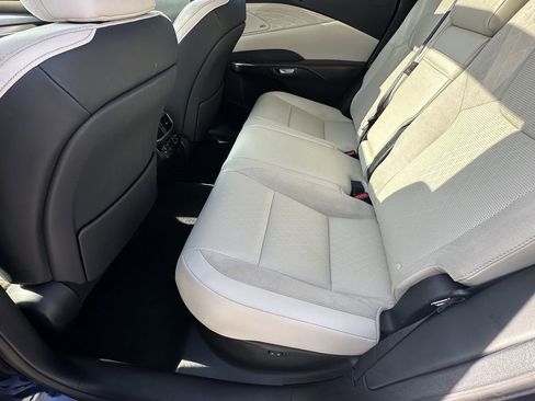 Used 2024 Lexus RX 350 FWD w/ Convenience Package image 24