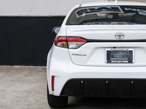 Used 2024 Toyota Corolla SE FWD image 45
