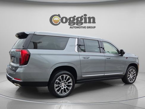 New 2026 GMC Yukon XL Denali w/ Denali Reserve Package AWD/4WD image 5