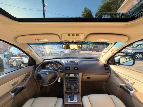 Used 2011 Volvo XC90 3.2 AWD/4WD image 2