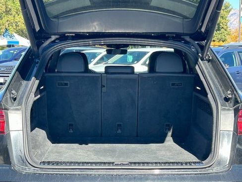 Used 2021 Audi Q8 Premium w/ Black Optic Package image 32