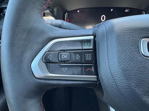Used 2024 Jeep Compass Trailhawk w/ Trailhawk Elite Group AWD/4WD image 18