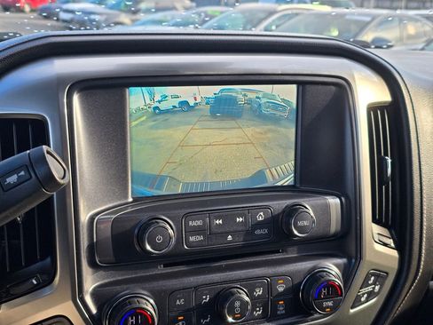 Used 2018 Chevrolet Silverado 1500 LTZ Z71 w/ LTZ Plus Package AWD/4WD image 22